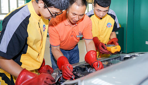 电动汽车故障原因分析