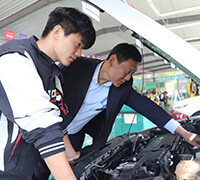 ������ͨ����ѧУ