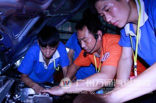 &ldquo;理实一体化&rdquo;课堂  &ldquo;双师型&rdquo;教师精准授课  学子专注投入
