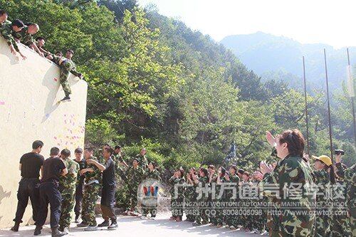 最后一个&ldquo;逃生者&rdquo; 每一个人都为即将到来的胜利加油助威