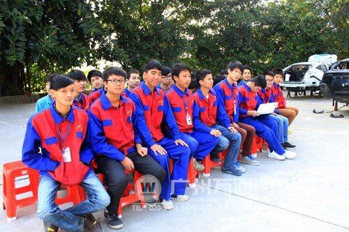 学生正在候考