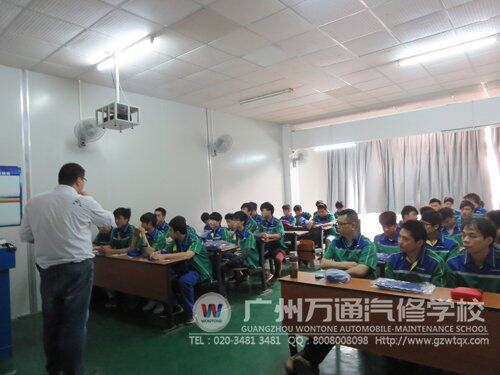 驰加班同学换上了&ldquo;工作装&rdquo;