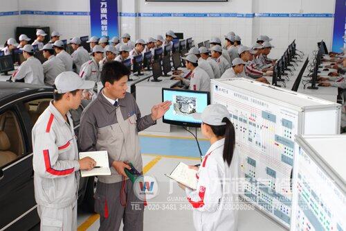 万通汽修教育推行技能一体化教学