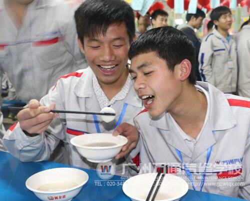 兄弟,你的汤圆能分我一个吗?