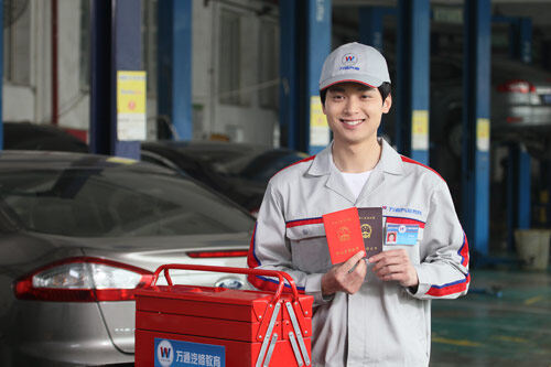 到广州万通学技术，&rdquo;技能+文凭&ldquo;双手收获