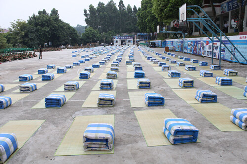 叠军被比赛,帮助学生养成良好的习惯