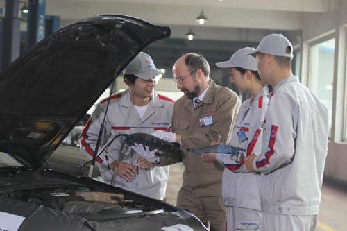 万通专注汽修人才培养