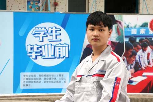 学汽修太火了,不来就再等一年