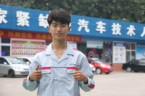 学汽修太火了,不来就再等一年