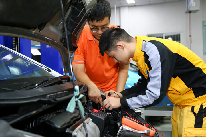 本田-汽车灯光检测实训