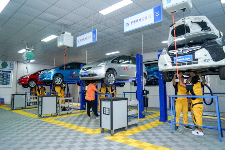 本田飞度-底盘检测实训