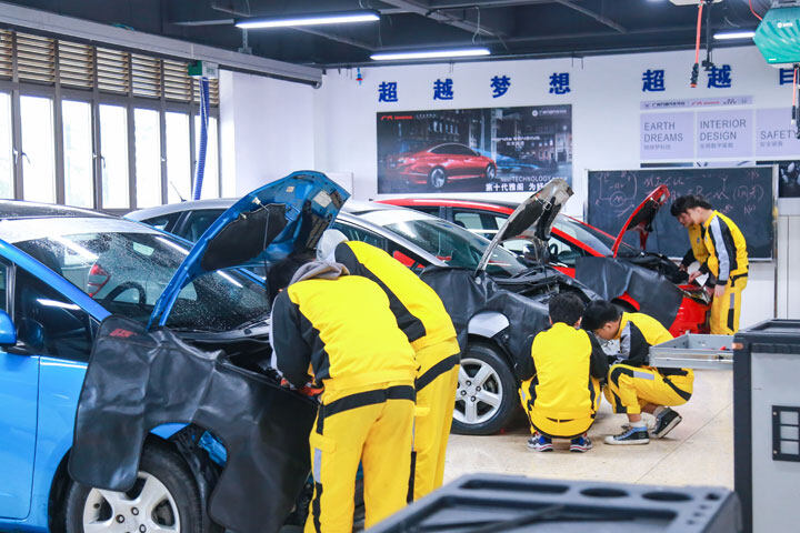 选择技术学校有哪些优势?