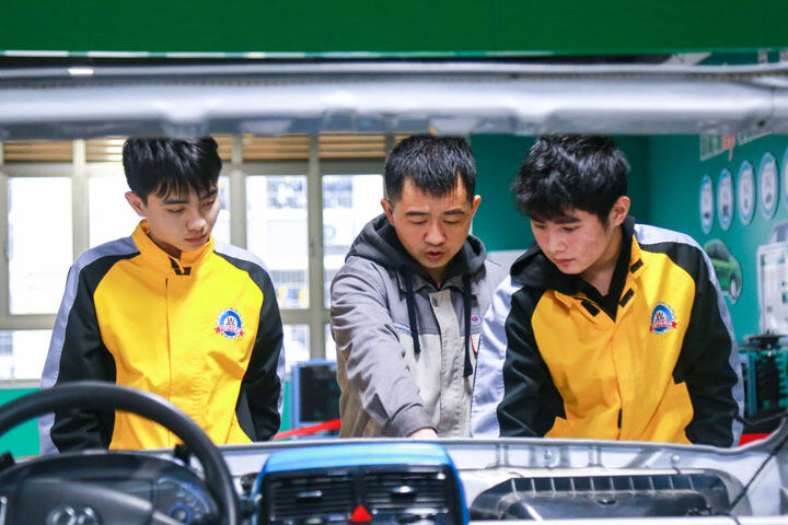 选择技术学校有哪些优势?