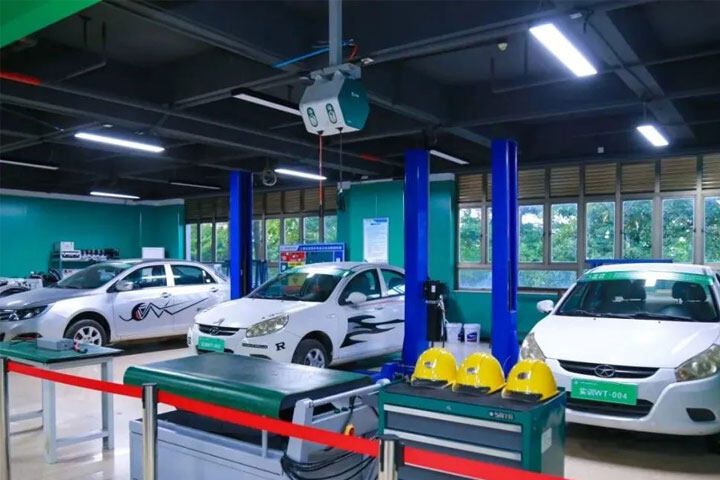 新能源汽车行业发展