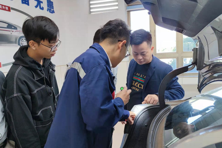 二手车鉴定与评估师