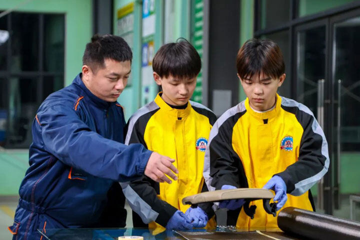 考不上高中去打工or读职校