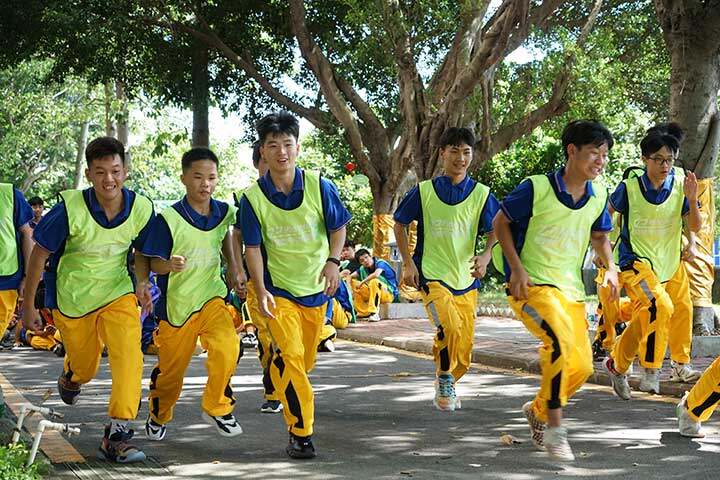 广州万通新生素质拓展活动