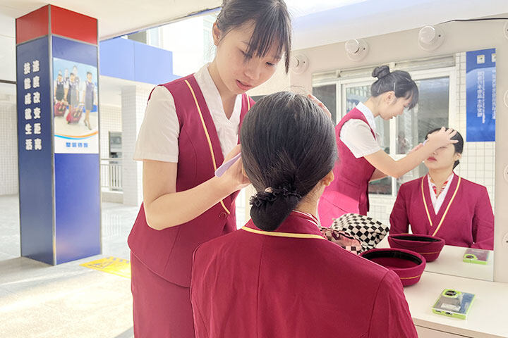 分数达不到普高线，学校怎么选