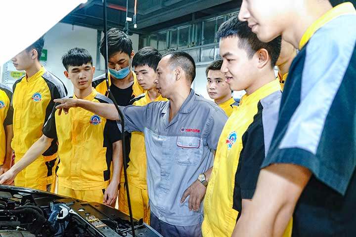 新能源汽车新发职位