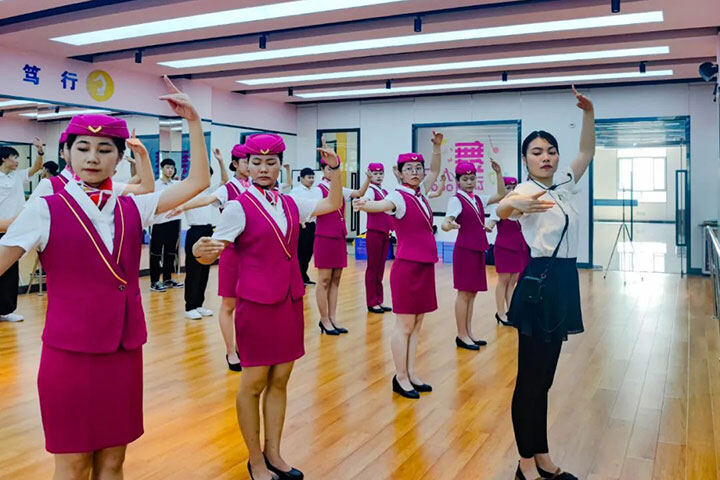  学轨道交通这个专业怎么样？