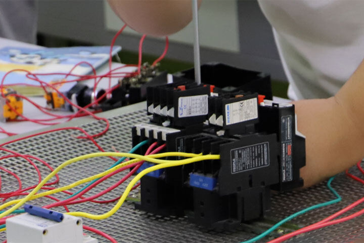 广州万通电工专业火热招生中