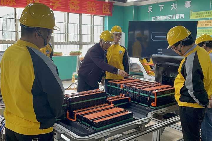 打工人的出路在哪里?