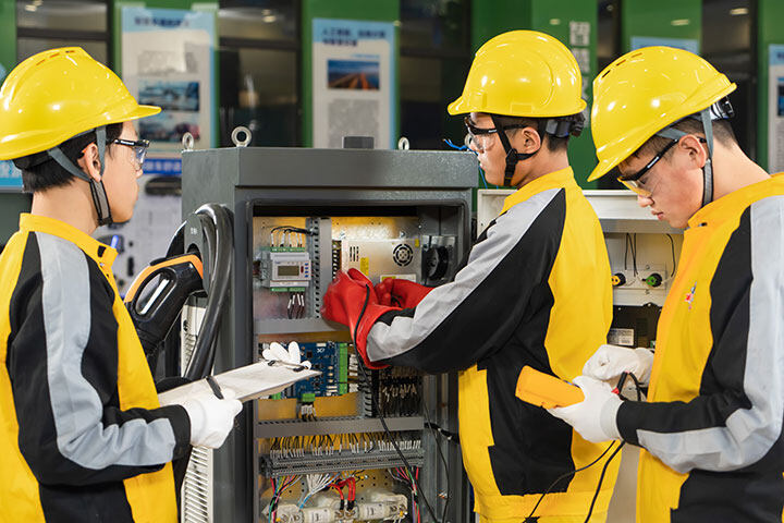 学新能源汽车技术 前景大好