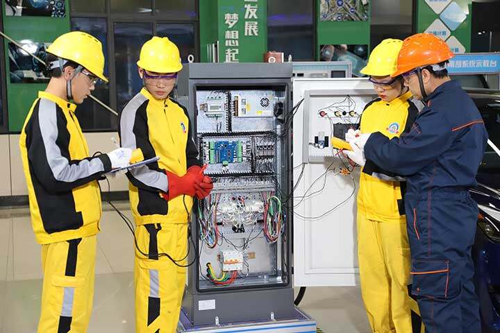 学新能源汽车技术 前景大好