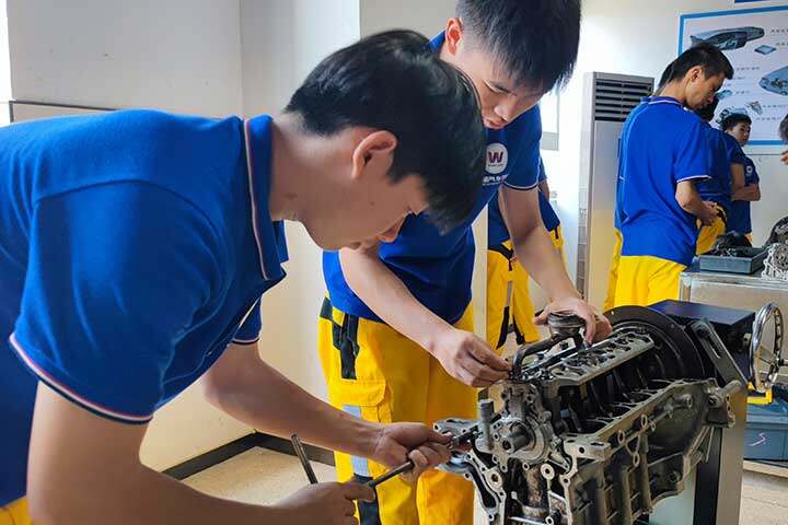 职教生为啥受欢迎？