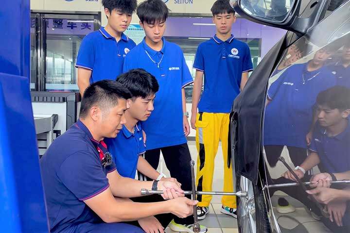 职业教育VS普通教育