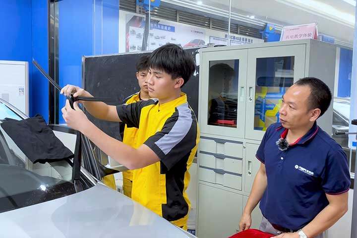 职业教育VS普通教育