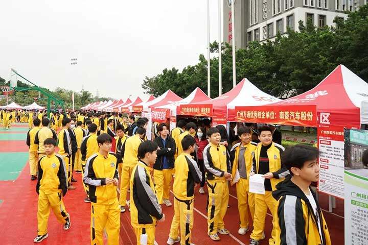 初中生应该如何选学校？