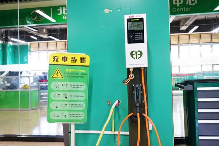 新能源汽车已成稳经济的新动能