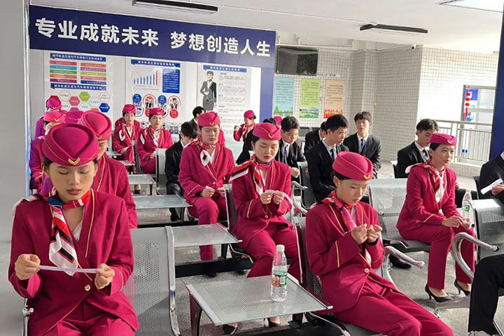 选错学校?现在转学还来得及!