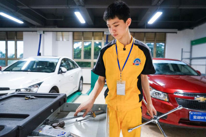 夏秋季校企班预报名优势